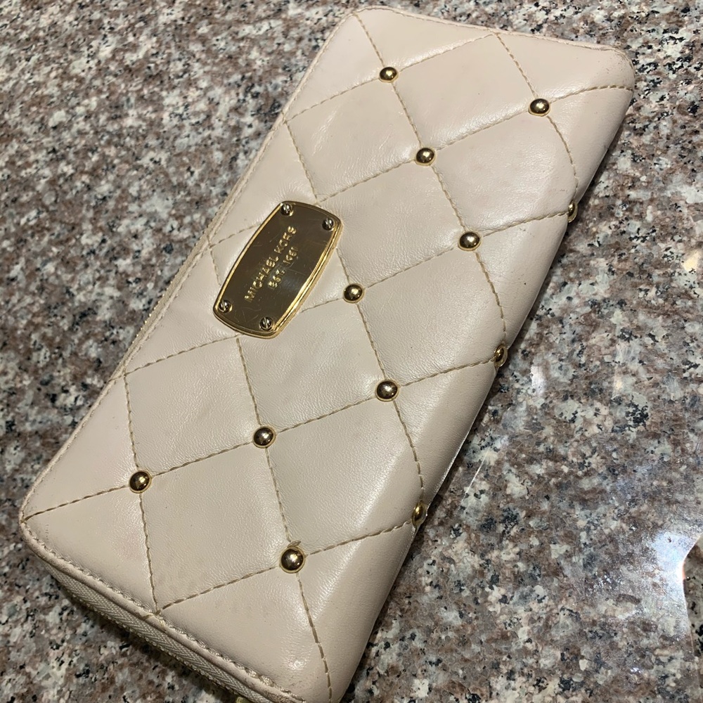 Michael Kors Hamilton quilted stud leather wallet